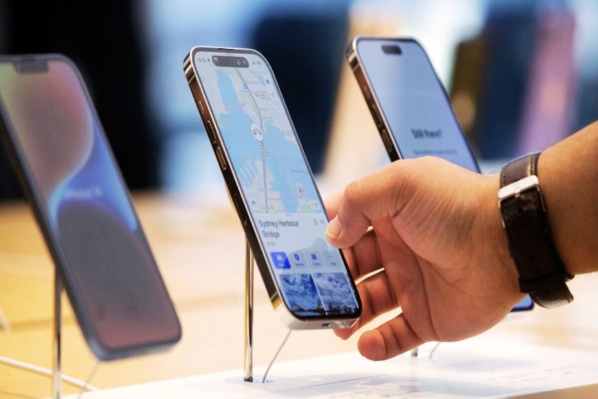 Memory Chip Crisis Triggers Sharp Smartphone Market Decline in 2026