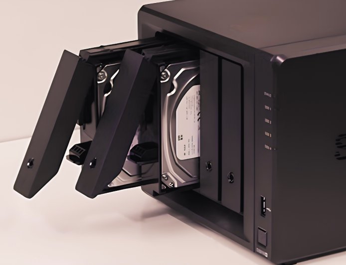 NAS Hard Drive Health: Signs of NAS Hard Drive Failure You Should Never Ignore